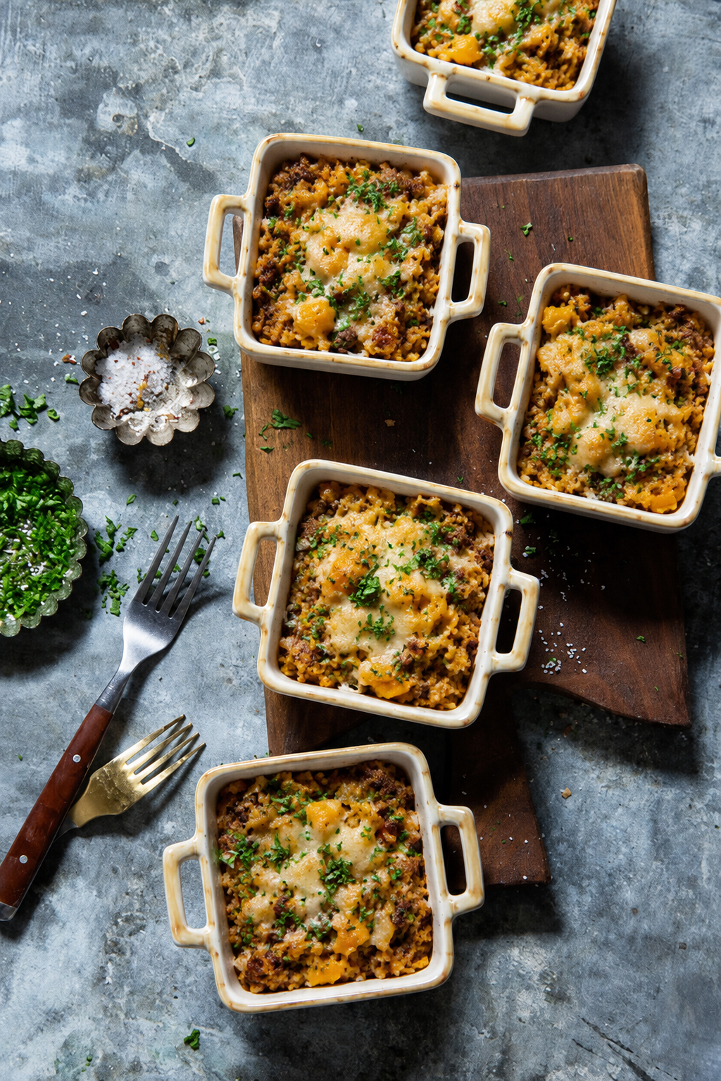 Heirloom Oven-to-Table Dinner Set